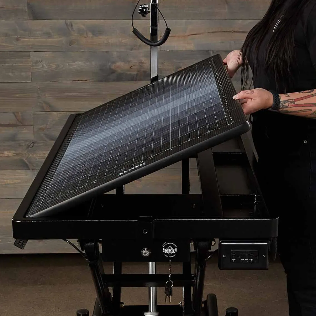blackworks_stealth_grooming_table__adjustable_height_2.webp Ryan's Pet Supplies Blackworks Stealth Grooming Table - Adjustable Height