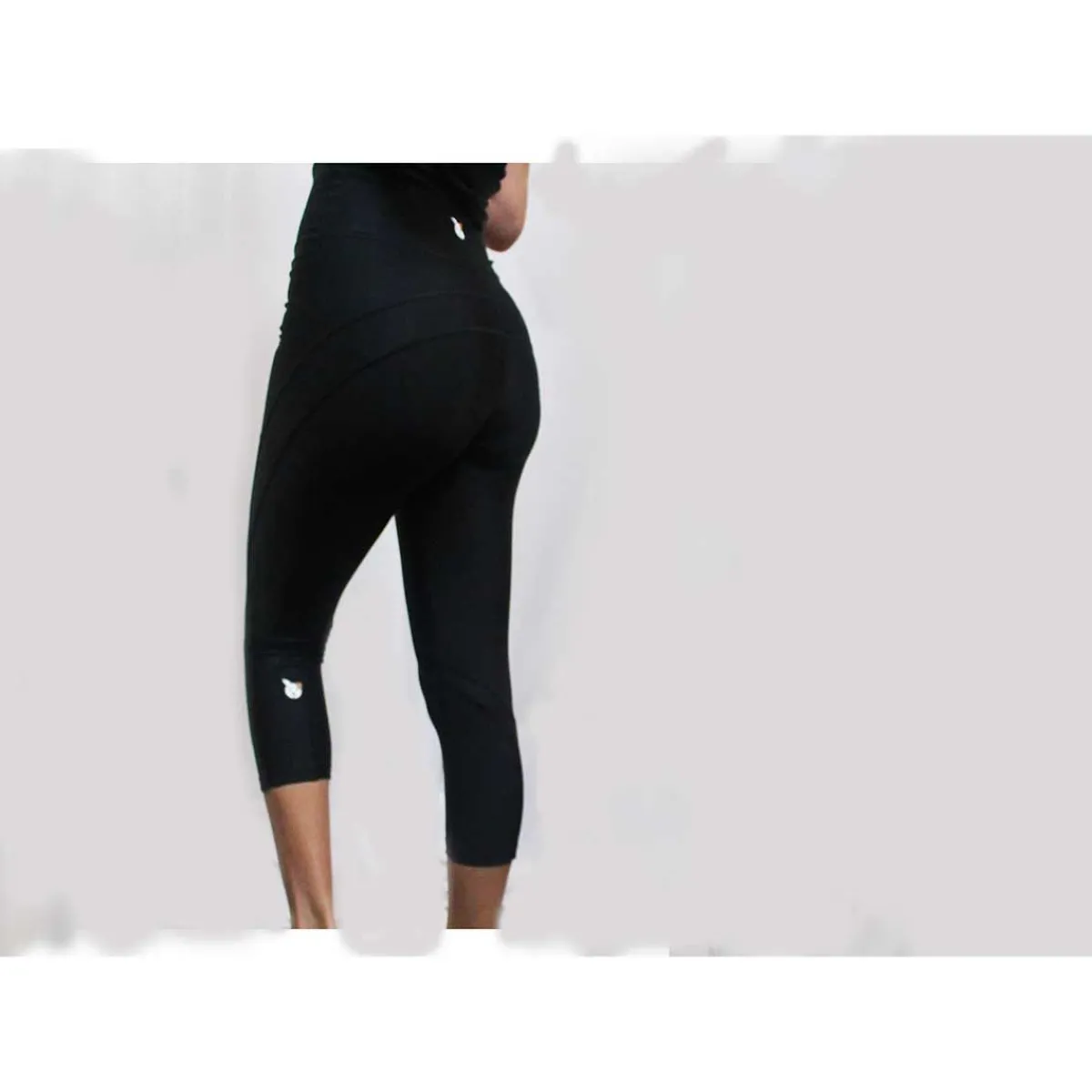 furrresist_black_capri_leggings_3.webp Ryan's Pet Supplies FurRResist Black Capri Leggings